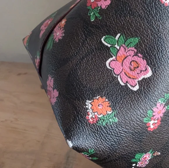 Coach City Tote Brown Leather Signature C Floral Print With Red Trim And Wallet - Picture 8 of 15